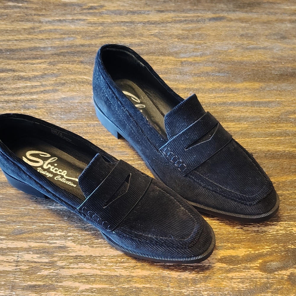 Sbicca Black Corduroy Loafers - Picture 10 of 10